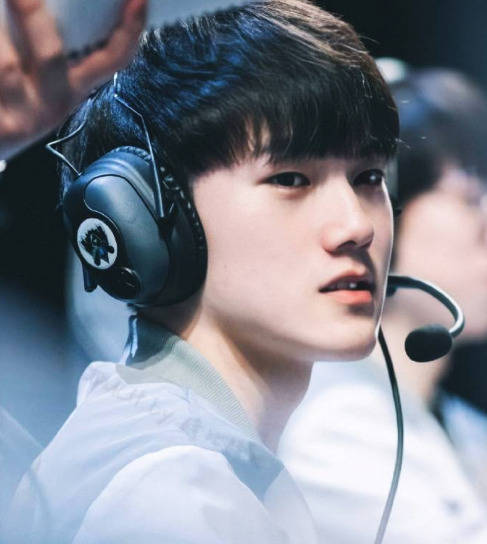 但新的锋线 但新的锋线