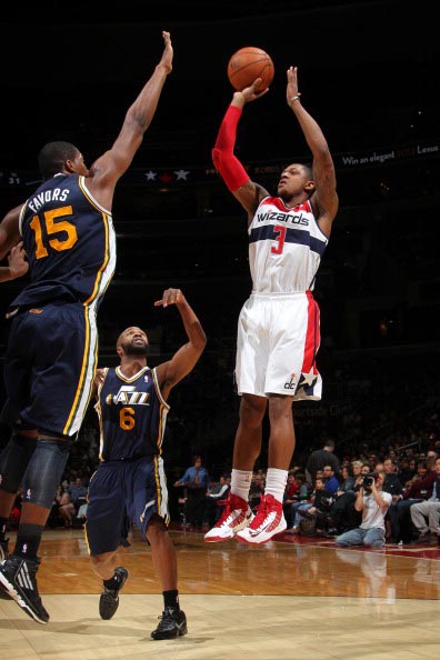 牢牢锁住 牢牢锁住